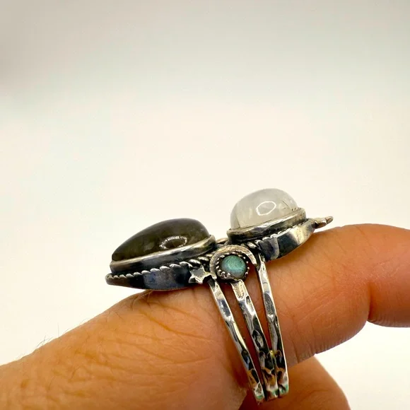 Labradorite and Moonstone Sterling Silver Ring - Picture 2 of 4